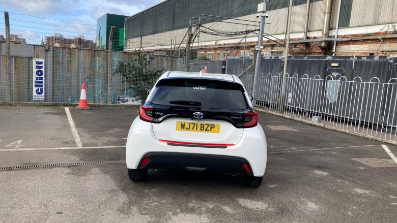 Toyota Yaris 1.5 Hybrid Design 5dr CVT Hybrid Hatchback